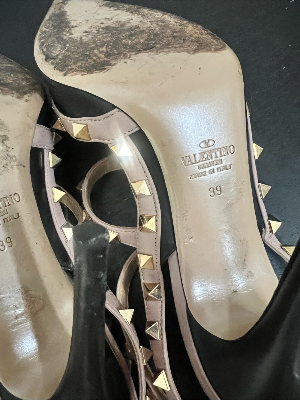 Valentino Rockstud Pointed-Toe Heels in Black and Pale Pink - Picture 6 of 7